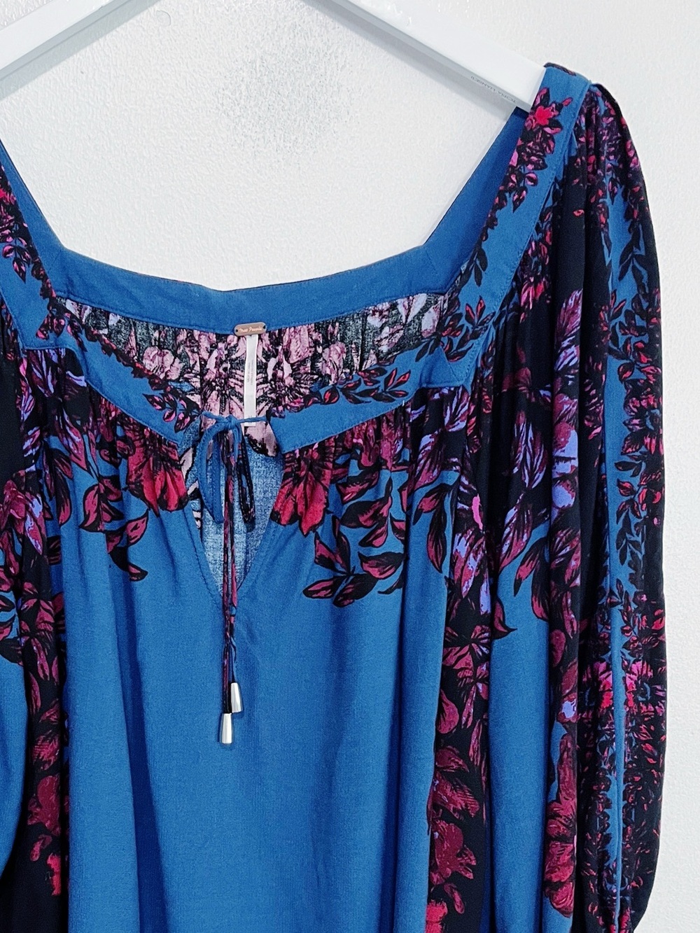 BOGO! Free People Wild Memories Floral Square Neck Top Blue Size Medium - Picture 3 of 6
